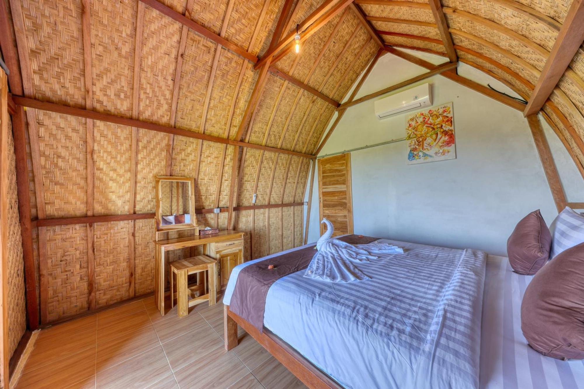 D Sebuluh Bungalow Batumadeg Room photo